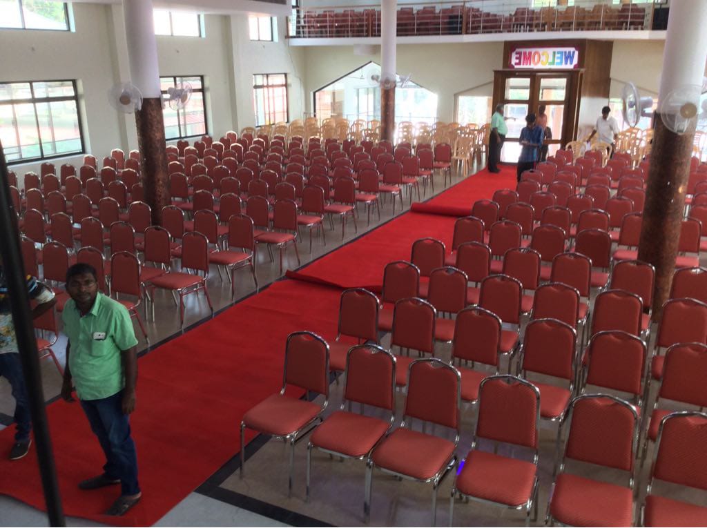 Auditorium chairs with red colour